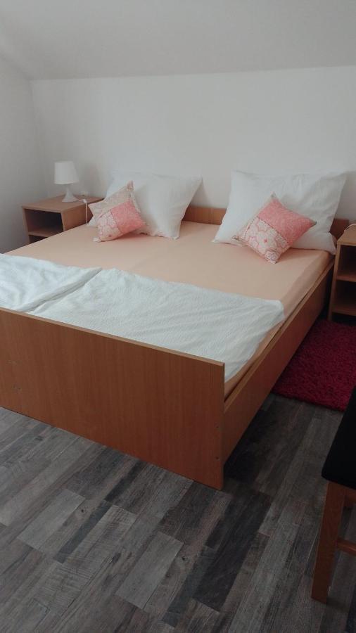 Appartement Keti à Plaški Extérieur photo